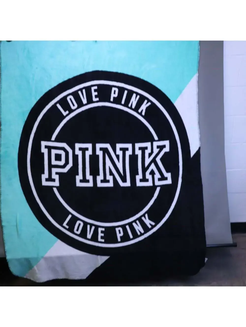 PINK Victoria's Secret 50x60 Plush Fleece Throw Blanket Aqua Mint Black White